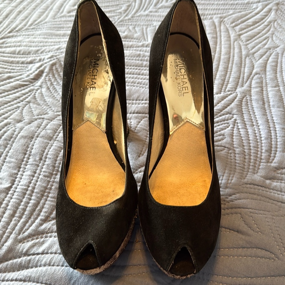 Womans Michael Koors snake print heels